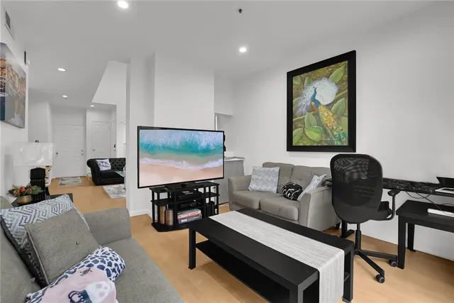 $599,900 | 14031 Astoria Street, Unit 102, Sylmar, CA 91342