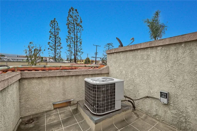 $599,900 | 14031 Astoria Street, Unit 102, Sylmar, CA 91342