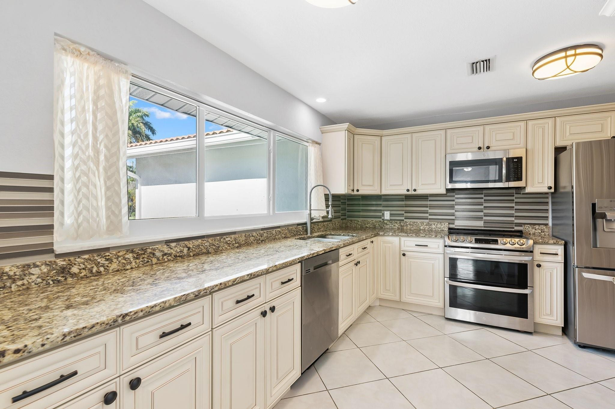 1289 Southwest 7th Street Boca Raton, FL 33486 - Photo 5 of 30 Photo 5