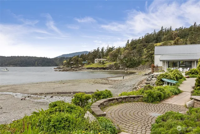 a view of a house with a big yard