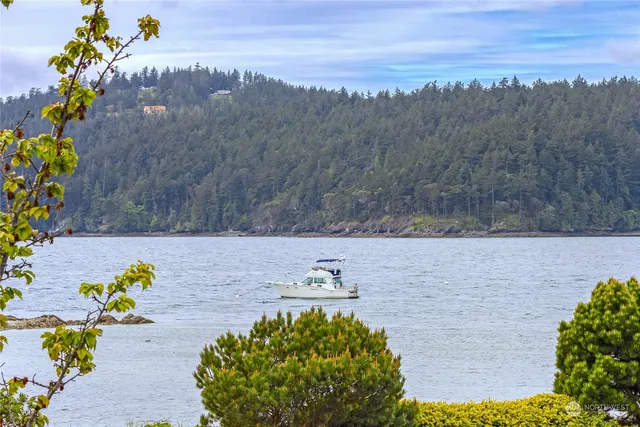 $1,650,000 | 199 Main Street, Orcas Island, WA 98245