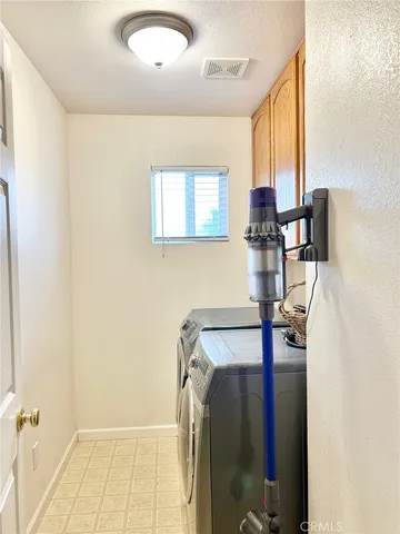 a view of utility room