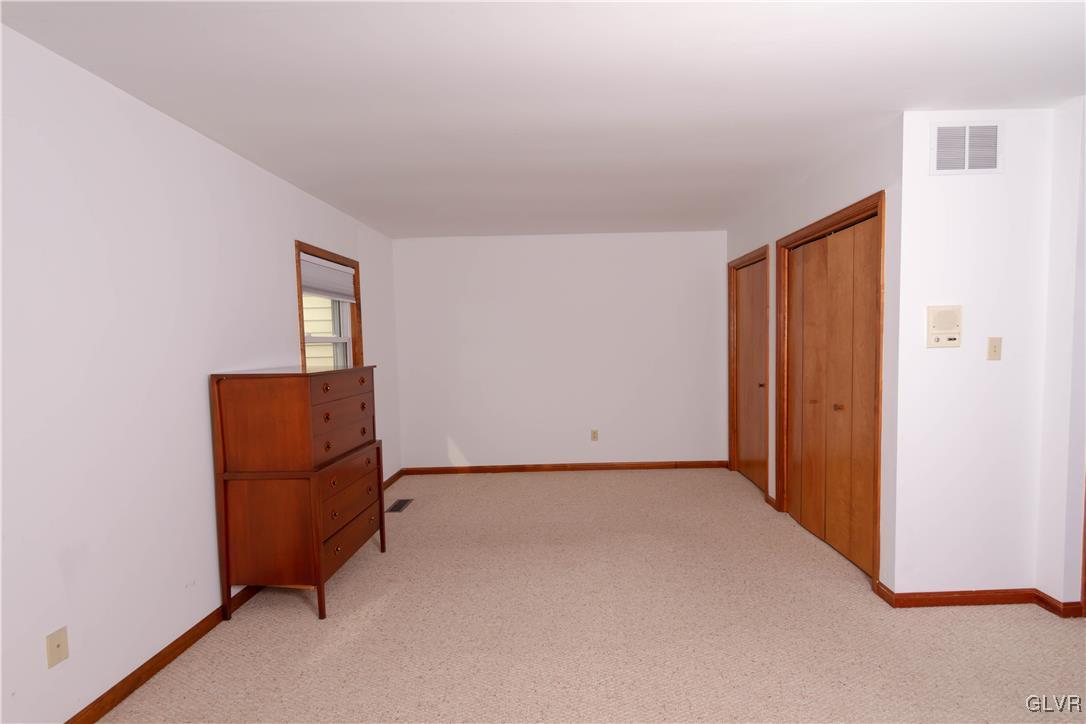 1015 Catasauqua Road Whitehall, PA 18052 - Photo 13 of 24 Gallery Image 13