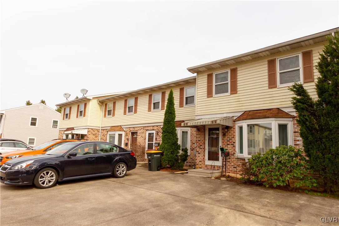 1015 Catasauqua Road Whitehall, PA 18052 - Photo 3 of 24 Gallery Image 3
