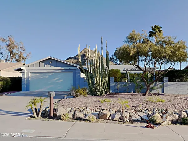 $2,455 | 2440 East Dahlia Drive, Phoenix, AZ 85032