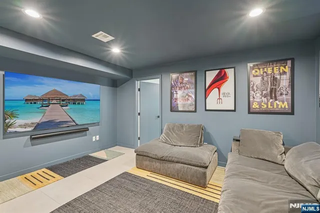 $1,699,000 | 21 B Sterling Place, Edgewater, NJ 07020