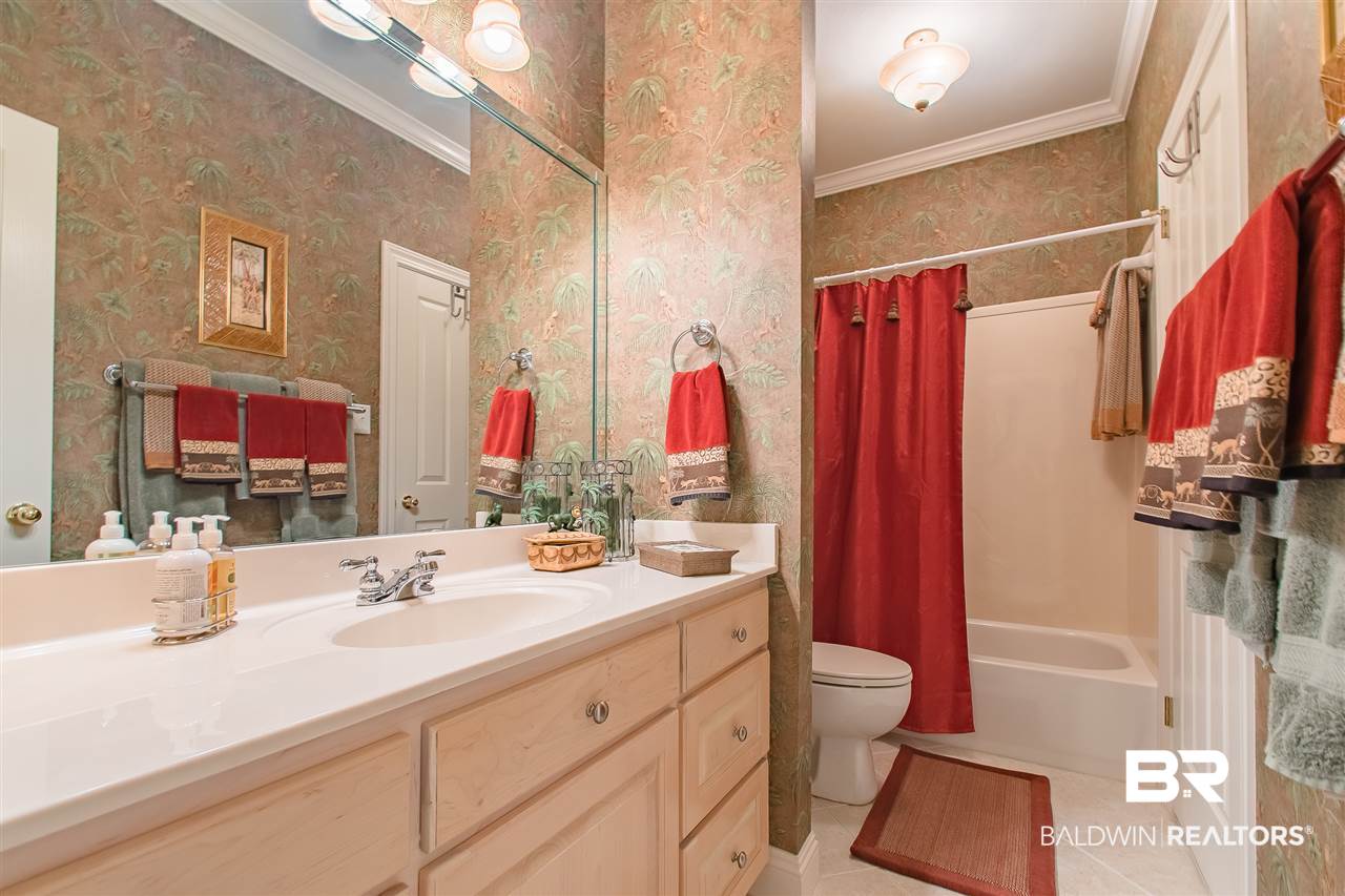136 Easton Circle Fairhope, AL 36532 - Photo 28 of 41 Bath 4
