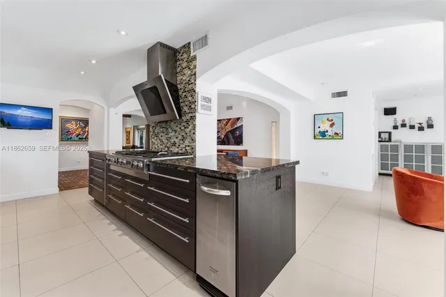 $3,550,000 | 1800 Jefferson Avenue, Miami Beach, FL 33139