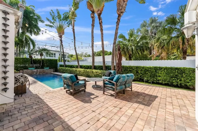 $3,650,000 | 1800 Jefferson Avenue, Miami Beach, FL 33139