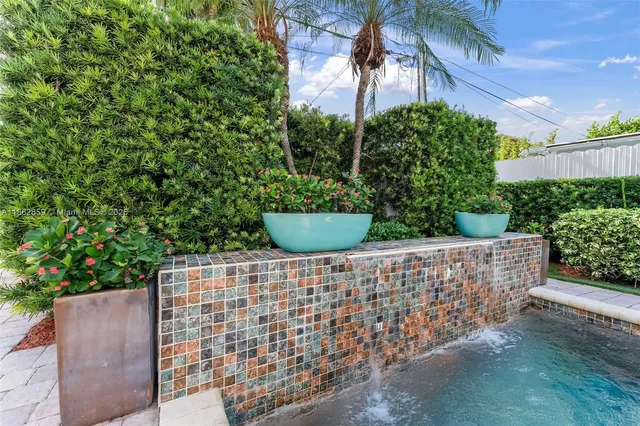 $3,650,000 | 1800 Jefferson Avenue, Miami Beach, FL 33139