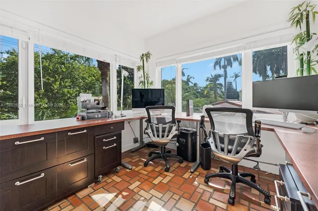 $3,650,000 | 1800 Jefferson Avenue, Miami Beach, FL 33139
