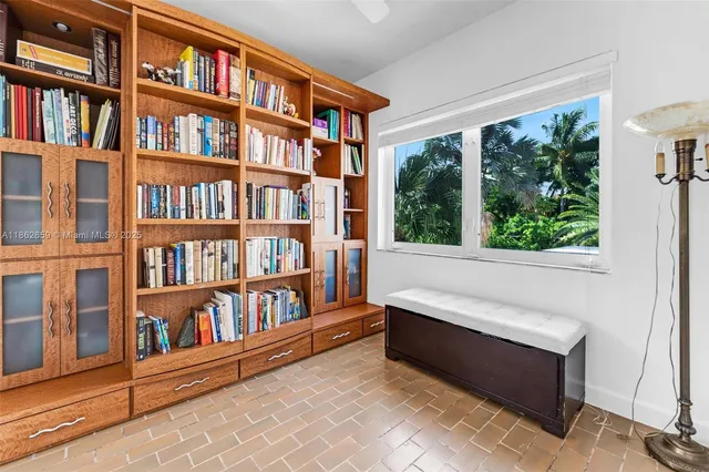 $3,650,000 | 1800 Jefferson Avenue, Miami Beach, FL 33139