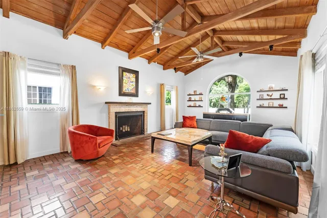 $3,650,000 | 1800 Jefferson Avenue, Miami Beach, FL 33139