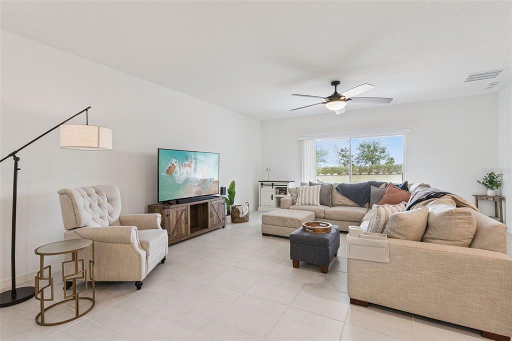 1099 Calico Pointe Way Groveland, FL 34736 - Photo 9 of 39