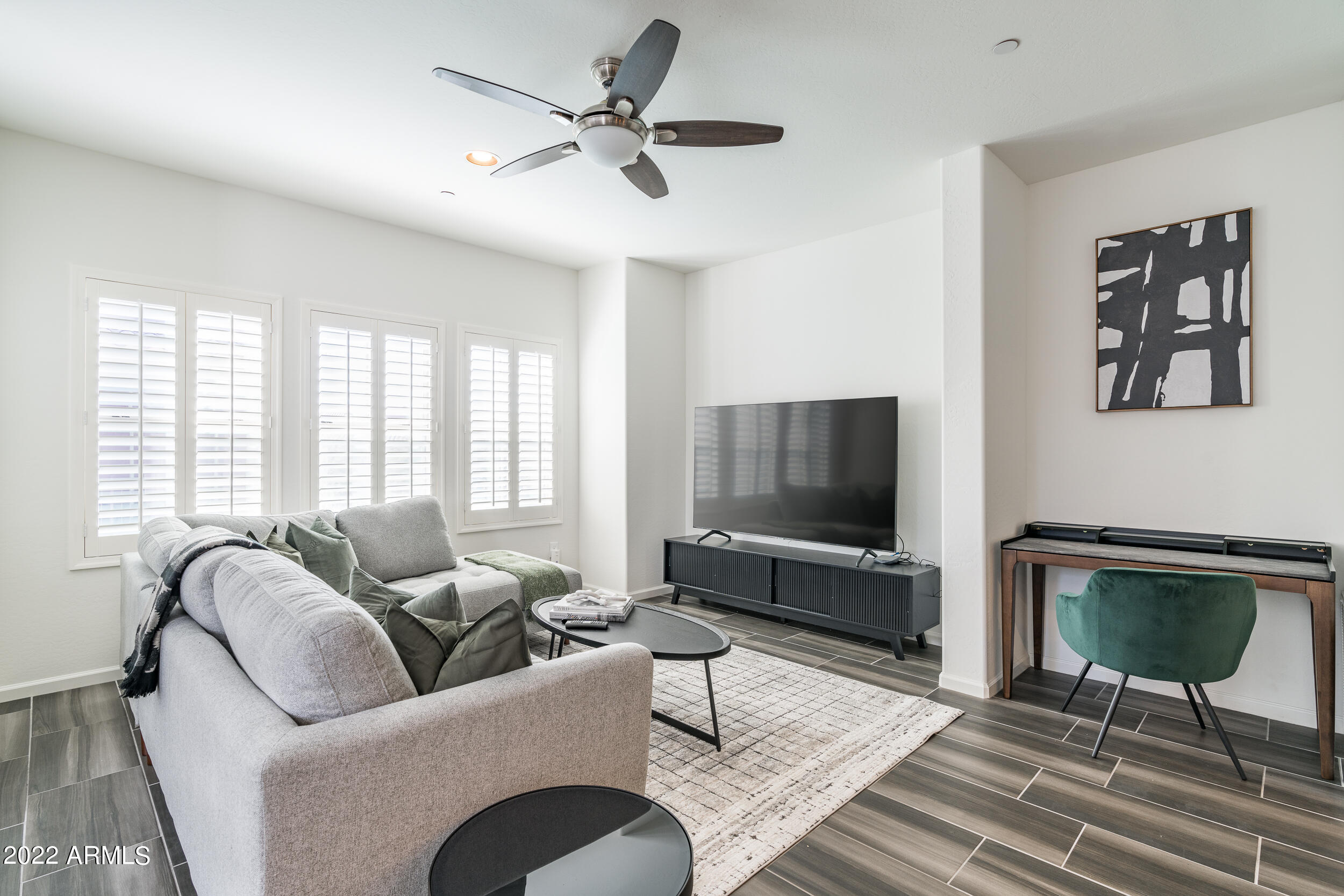 3935 East Rough Rider Road, Unit 1322 Phoenix, AZ 85050 - Photo 2 of 23 Family Room