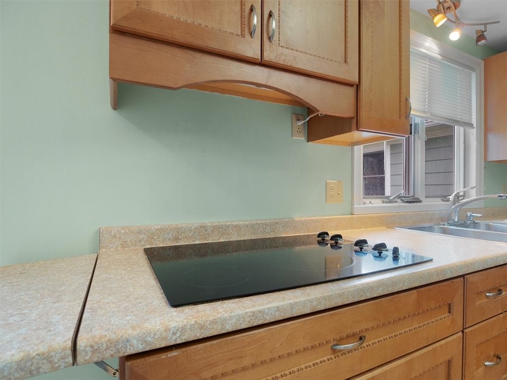 6479 East Port Bay Road Wolcott, NY 14590 - Photo 8 of 42