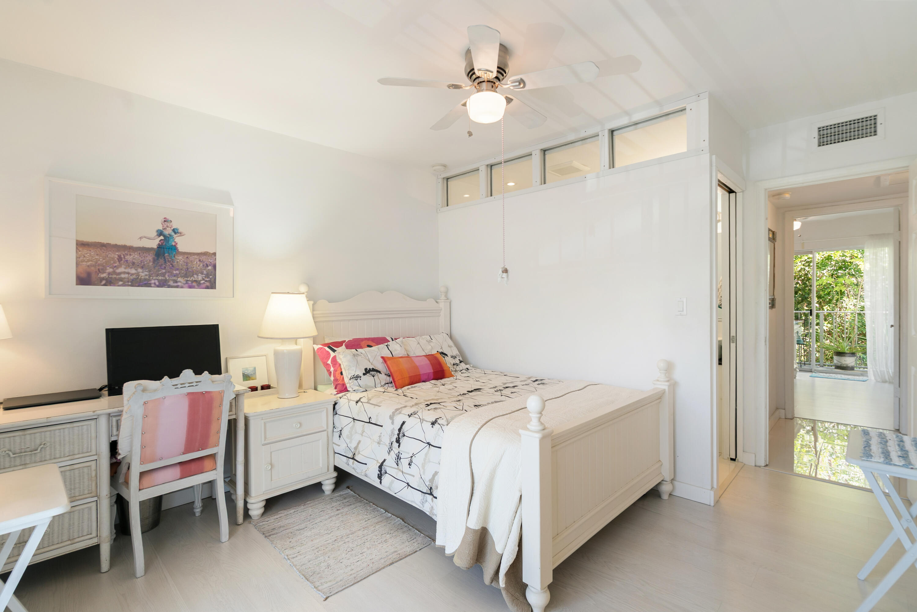300 Ocean Drive, Unit 26 Key Largo, FL 33037 - Photo 24 of 37 Bedroom 2