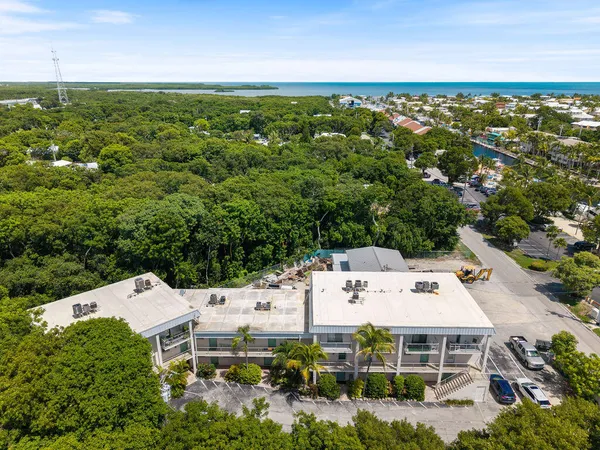 $365,000 | 300 Ocean Drive, Unit 26, Key Largo, FL 33037