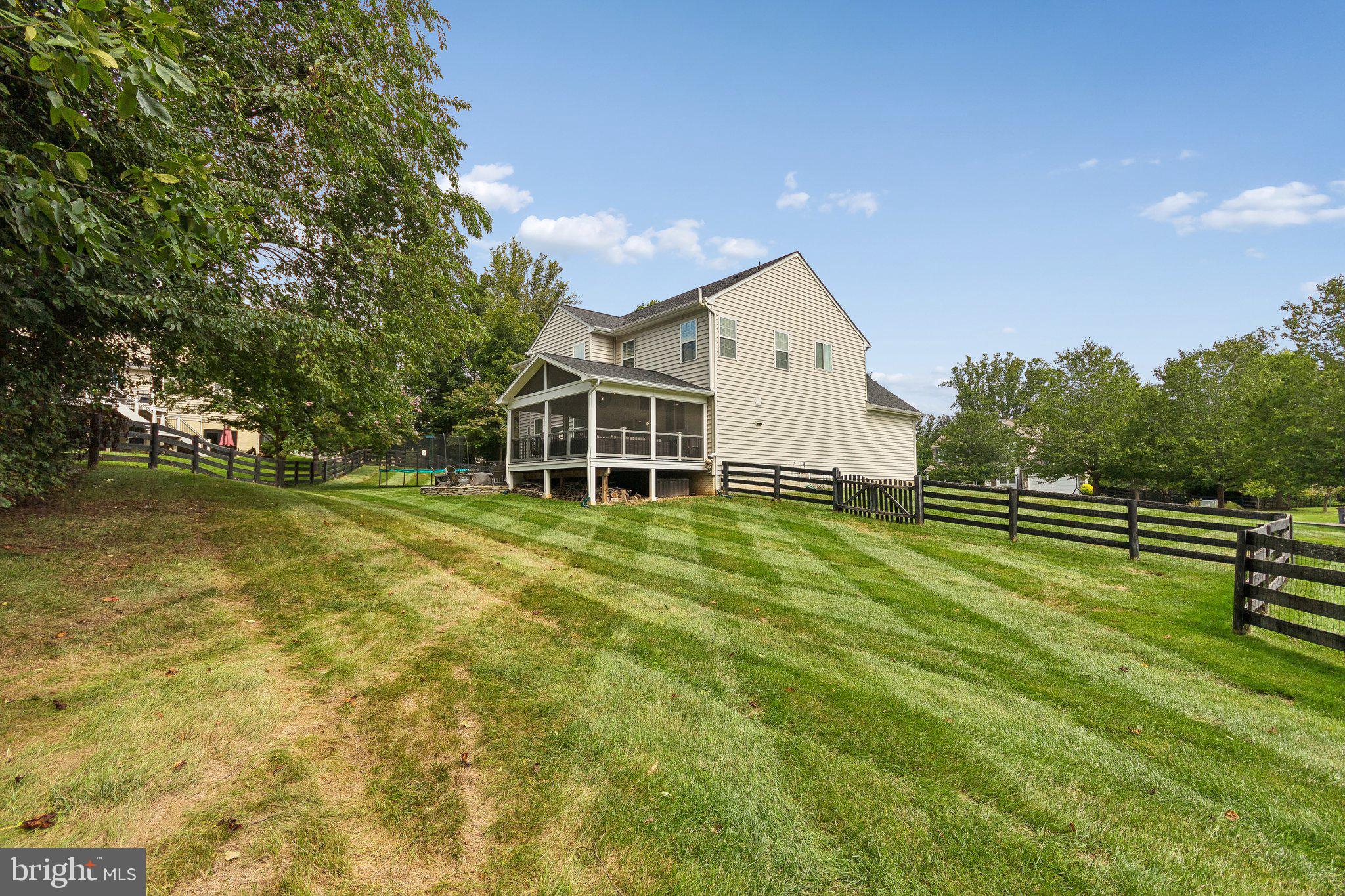 513 Cheltenham Court Lititz, PA 17543 - Photo 4 of 90 Gallery Image 4