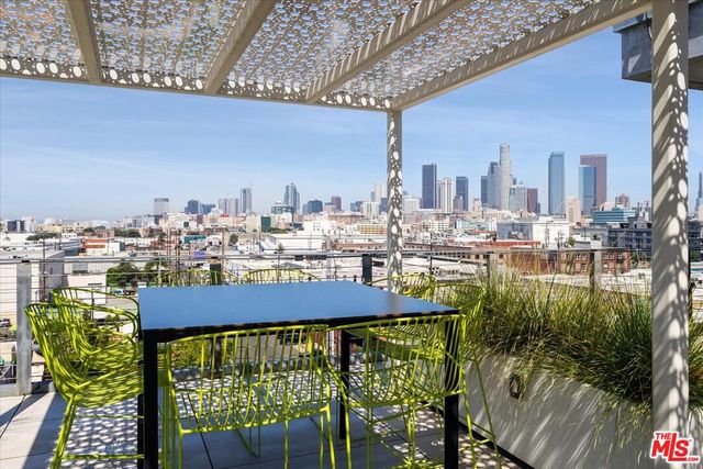 $1,200,000 | 510 South Hewitt Street, Unit 110, Los Angeles, CA 90013
