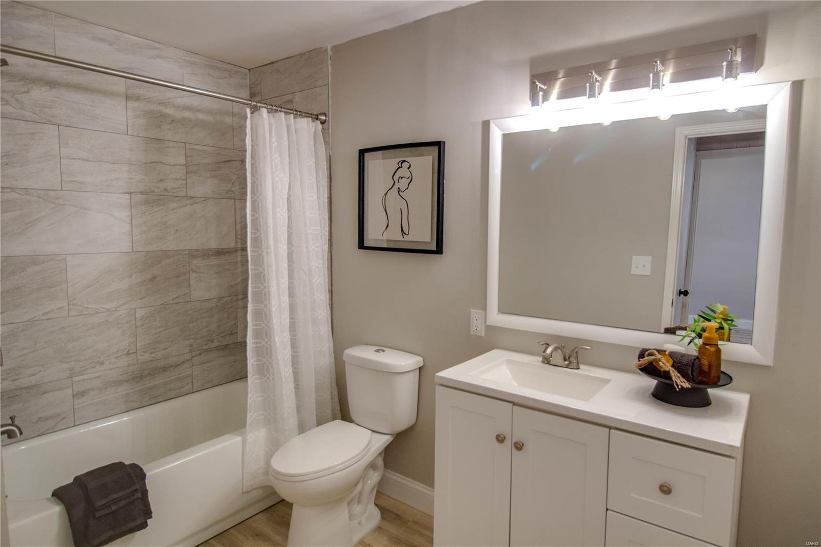824 Troy Road Edwardsville, IL 62025 - Photo 25 of 46 Gallery Image 25