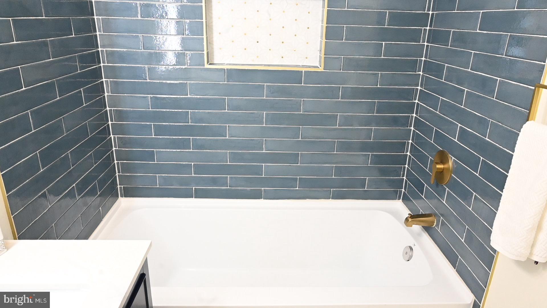 2918 East Cold Spring Lane Baltimore, MD 21214 - Photo 24 of 40 Full Hall bath