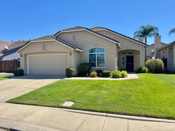 $2,795 | 1398 Madelena Lane, Manteca, CA 95336