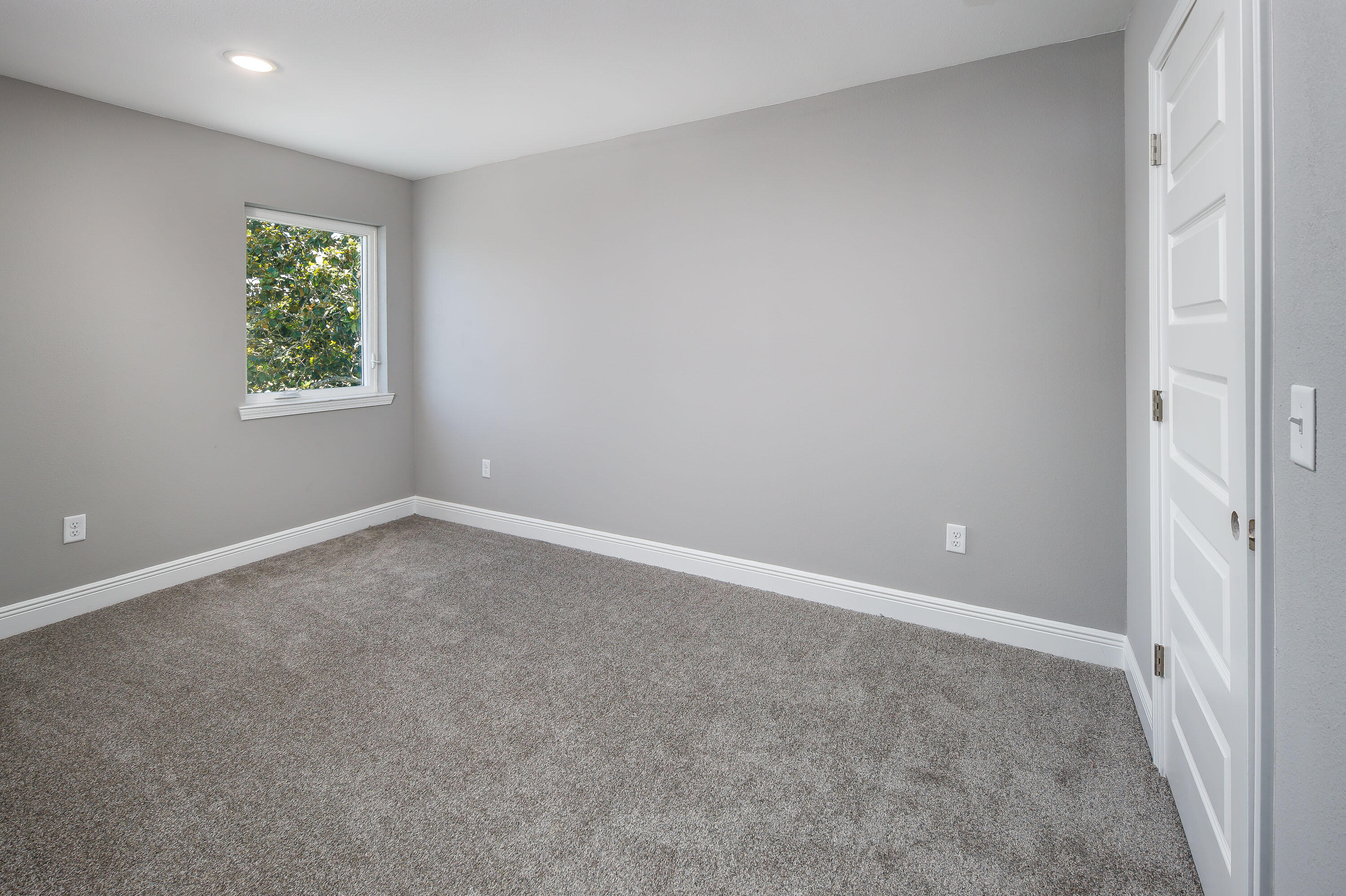 959 Skylark Road Mary Esther, FL 32569 - Photo 32 of 41 an empty room with windows