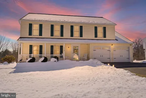 $938,500 | 348 Burgundy Lane, Newtown, PA 18940