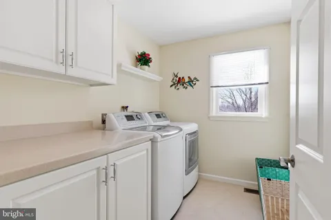 $938,500 | 348 Burgundy Lane, Newtown, PA 18940