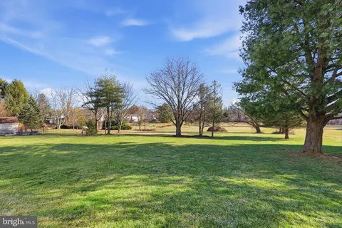 $938,500 | 348 Burgundy Lane, Newtown, PA 18940