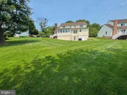 $938,500 | 348 Burgundy Lane, Newtown, PA 18940