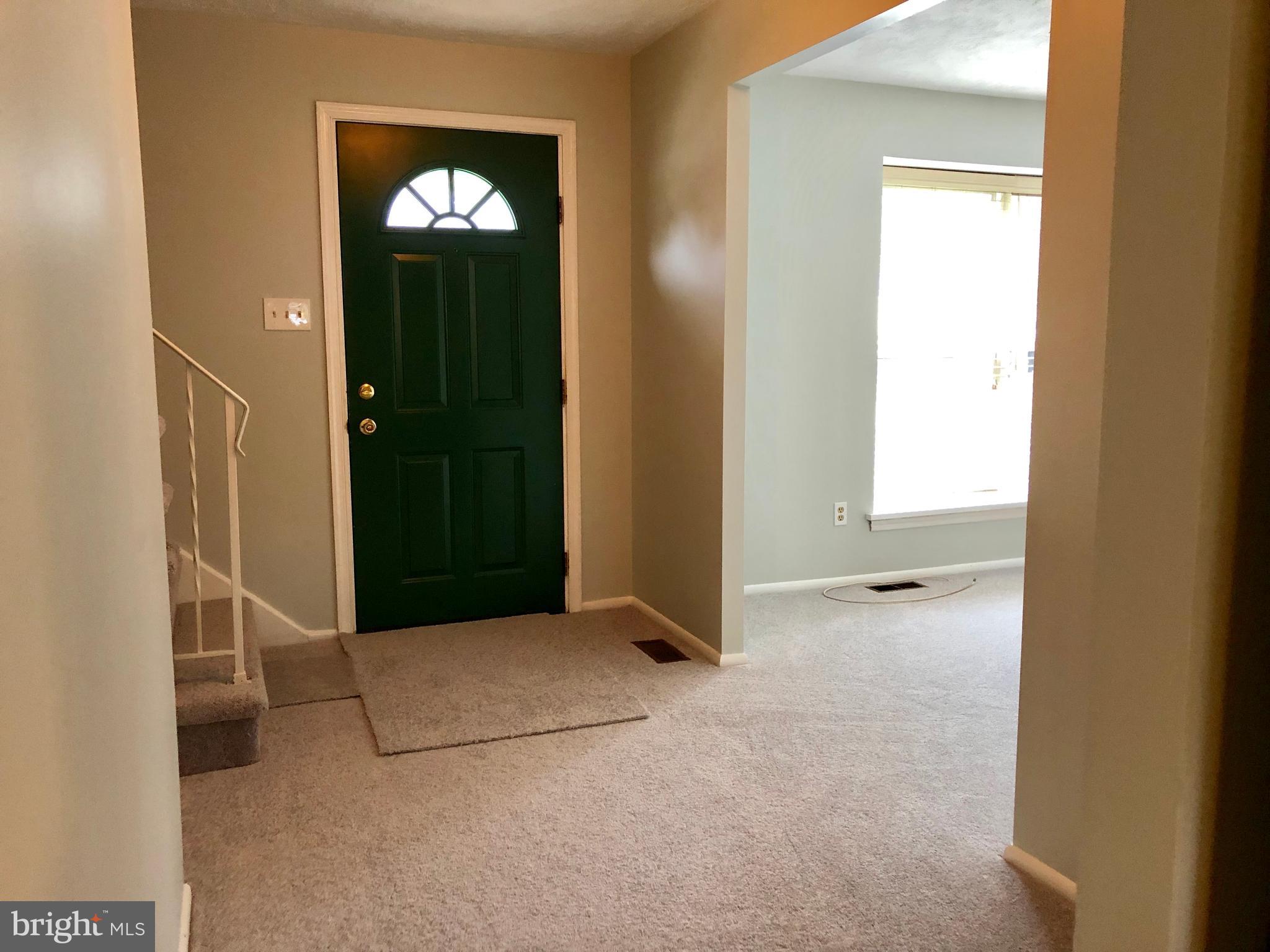 151 Whitemarsh Way Delran, NJ 08075 - Photo 2 of 19 Foyer
