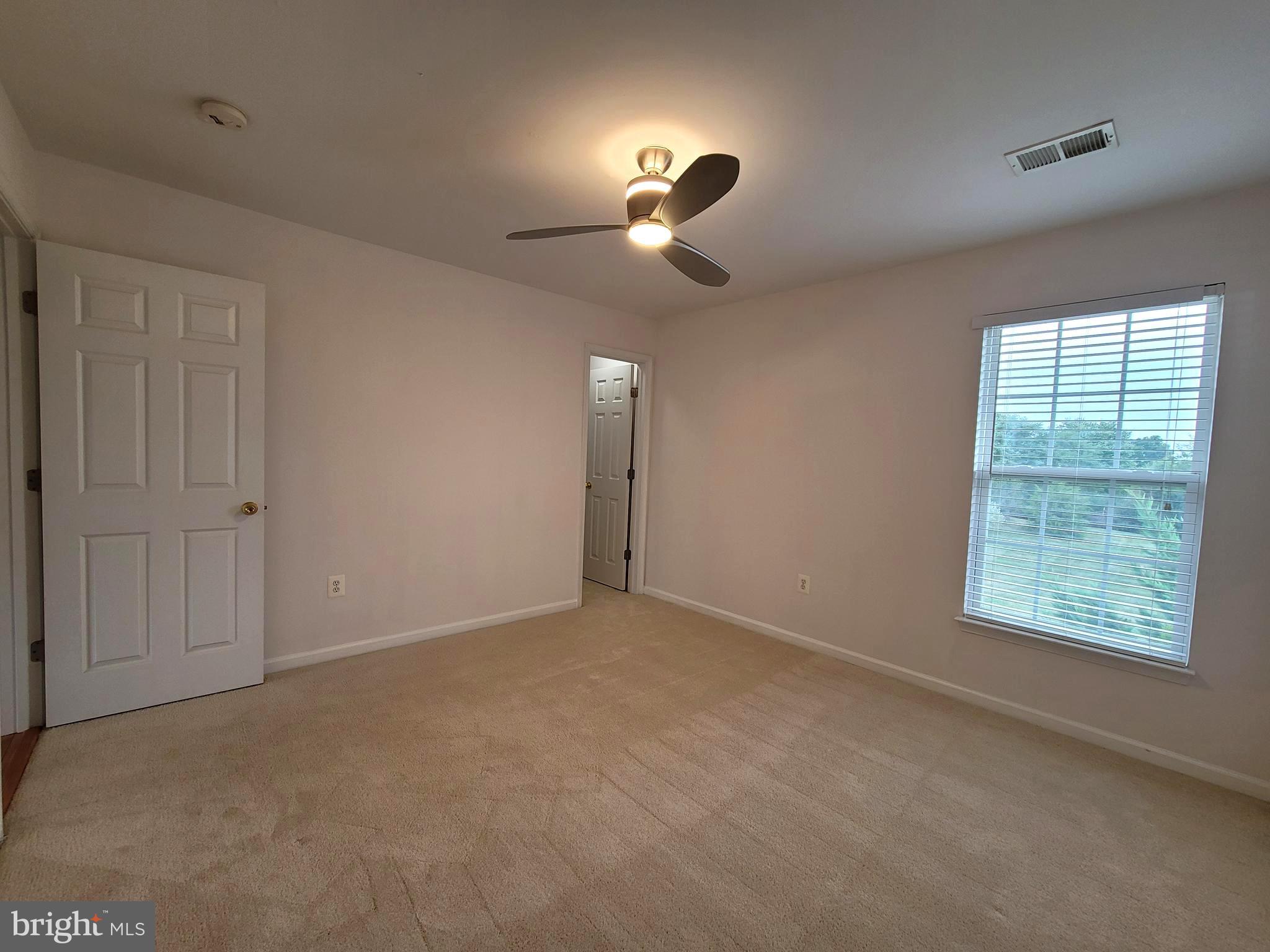 25917 Spring Farm Circle Chantilly, VA 20152 - Photo 23 of 45