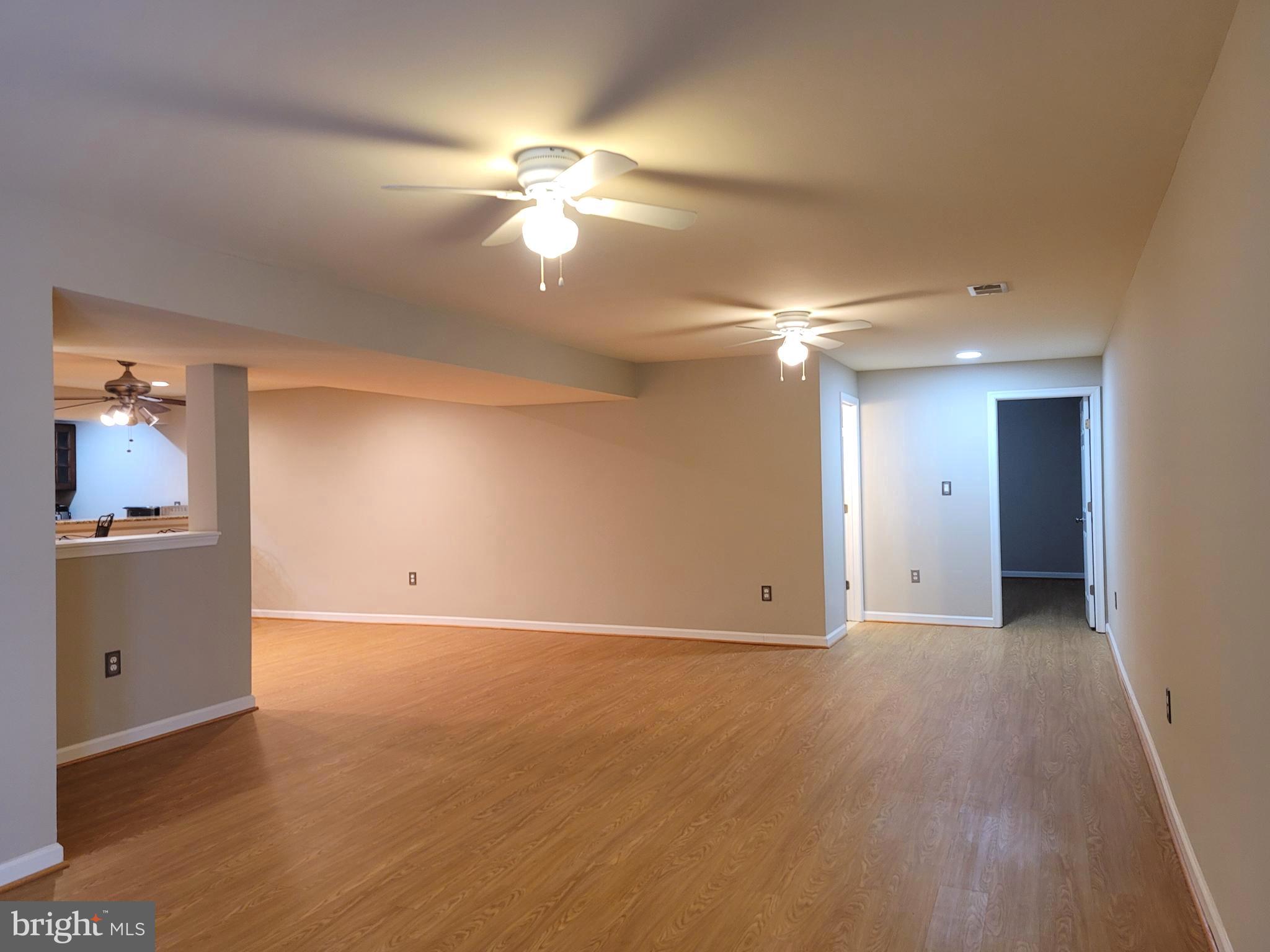 25917 Spring Farm Circle Chantilly, VA 20152 - Photo 32 of 45