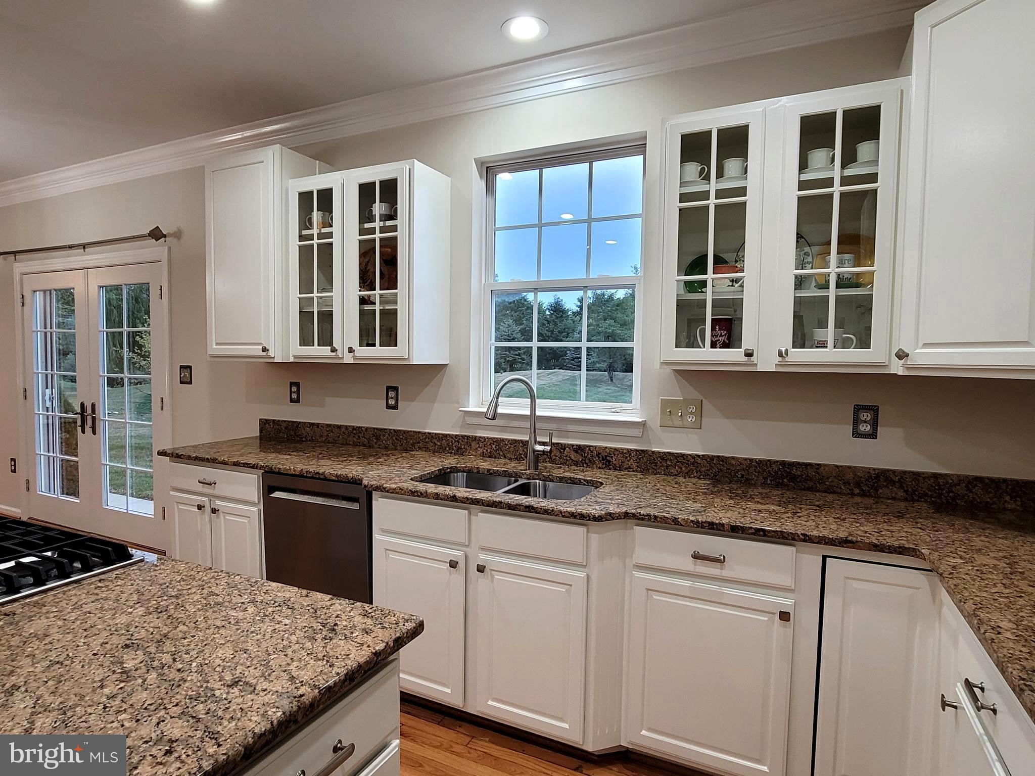 25917 Spring Farm Circle Chantilly, VA 20152 - Photo 8 of 45