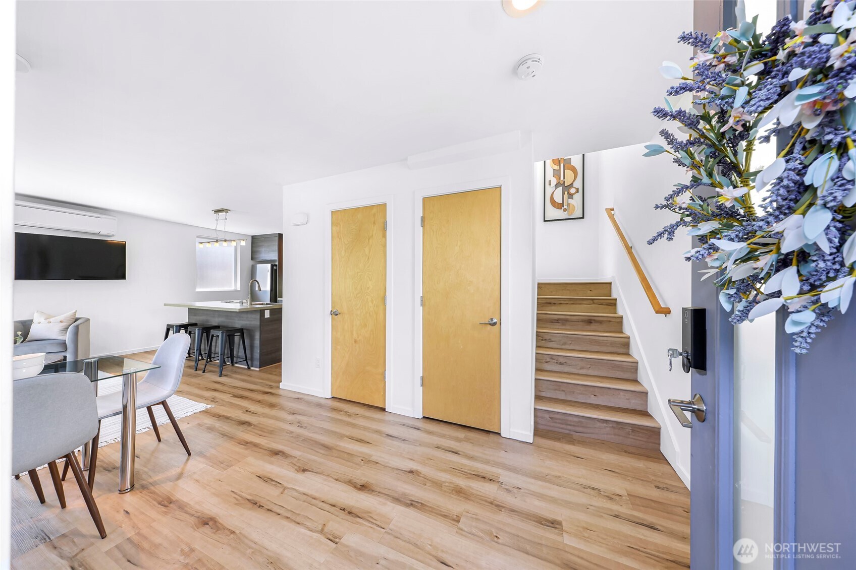 4757 Delridge Way Southwest Seattle, WA 98106 - Photo 10 of 28 Gallery Image 10