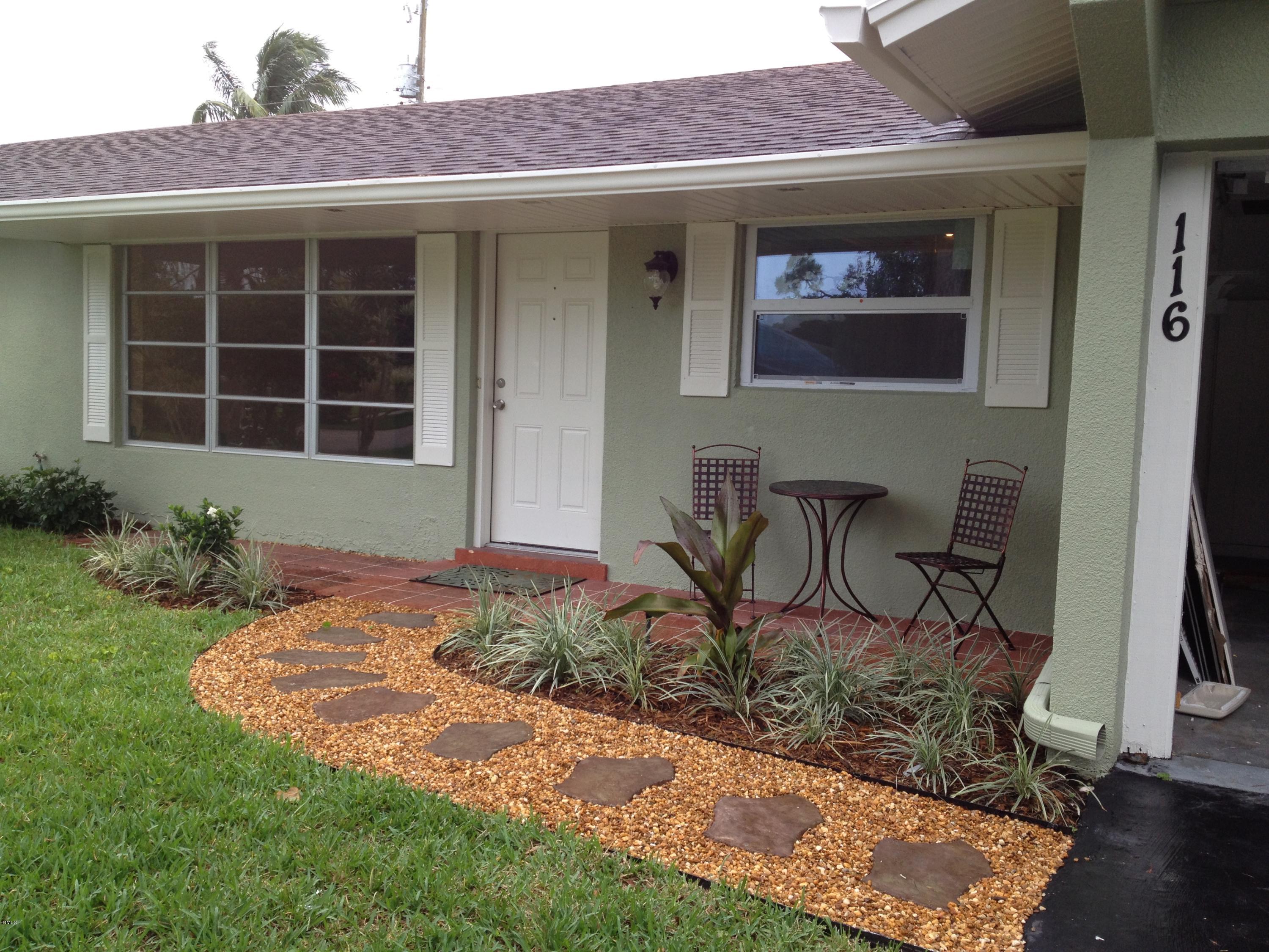 116 Norfolk Road Jupiter, FL 33469 - Photo 1 of 15 Primary Photo