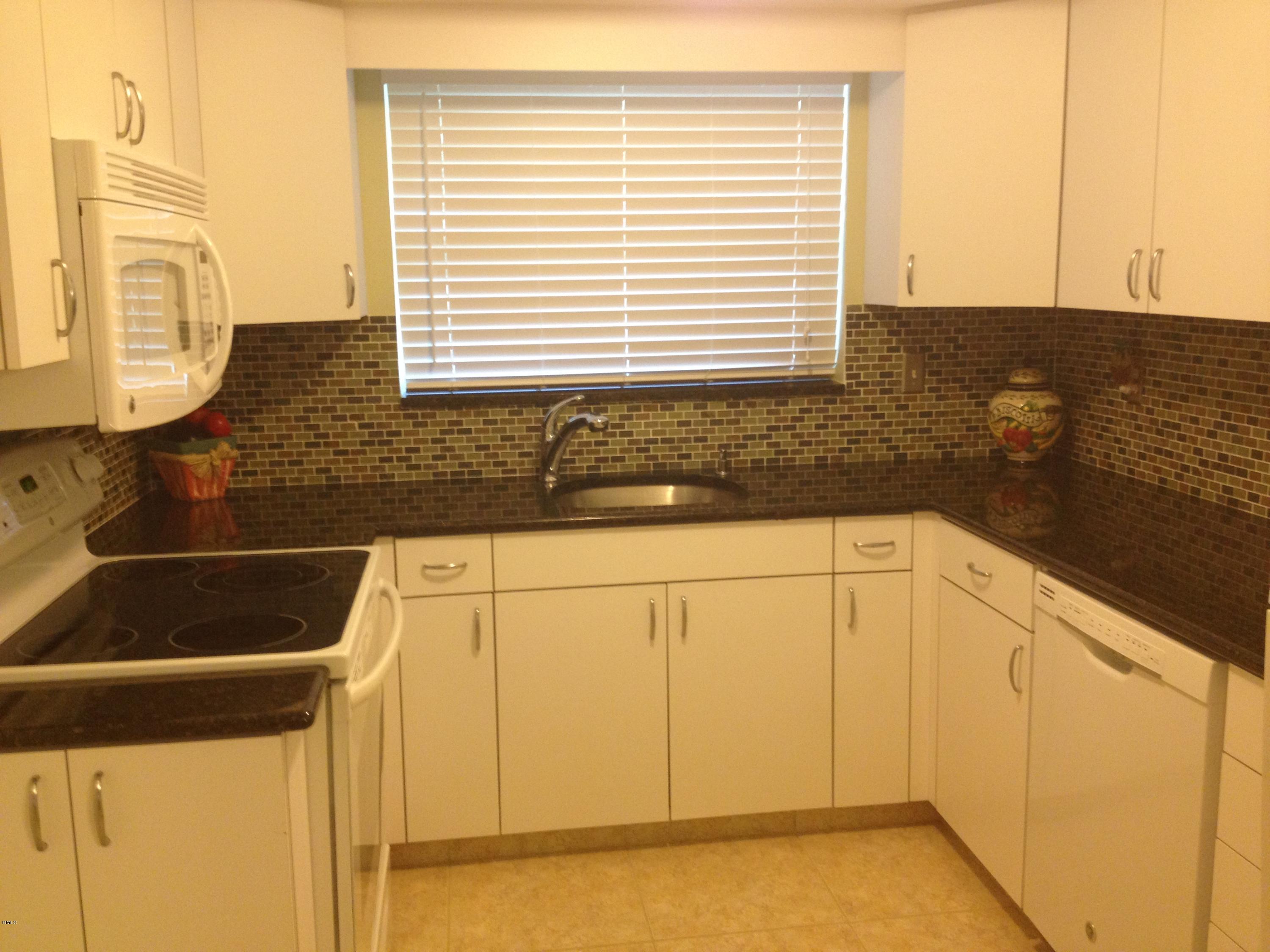 116 Norfolk Road Jupiter, FL 33469 - Photo 7 of 15 Additional Photo