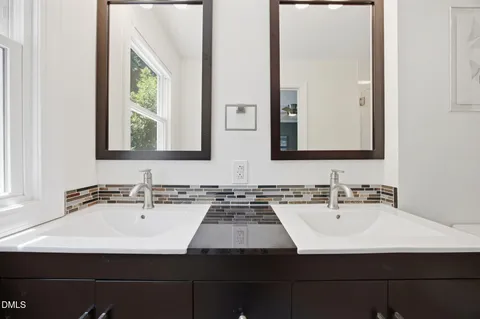 $735,000 | 603 North Estes Drive, Chapel Hill, NC 27514