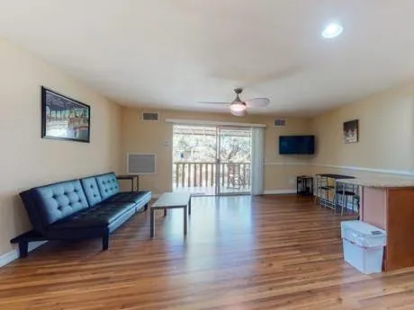 $2,352 | 77845 California Drive, Unit D7, Palm Desert, CA 92211