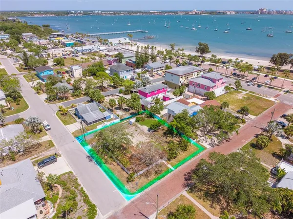 $425,000 | 3102 57th Street South, Gulfport, FL 33707