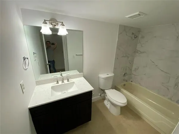 $2,300 | 23466 Southwest 57th Avenue, Unit 504, Boca Raton, FL 33428