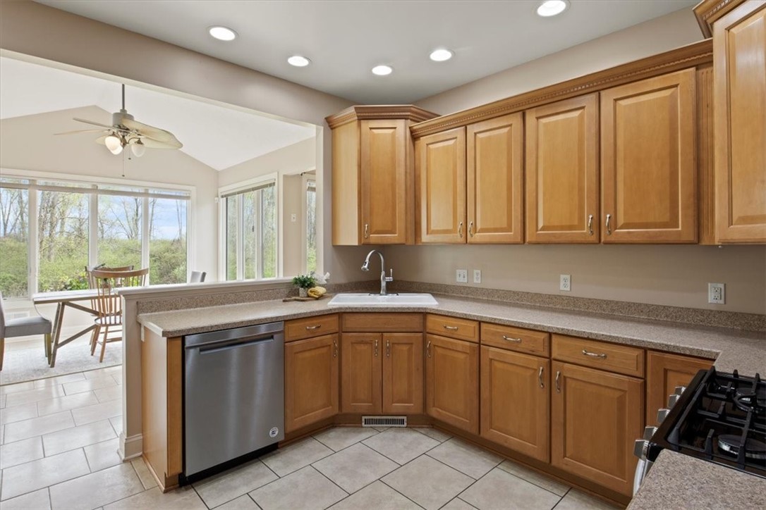 88 Long Pond Road Greece, NY 14612 - Photo 11 of 42