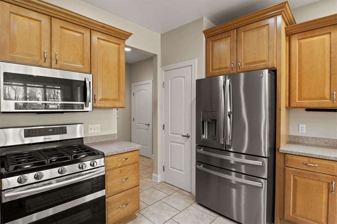 88 Long Pond Road Greece, NY 14612 - Photo 13 of 42