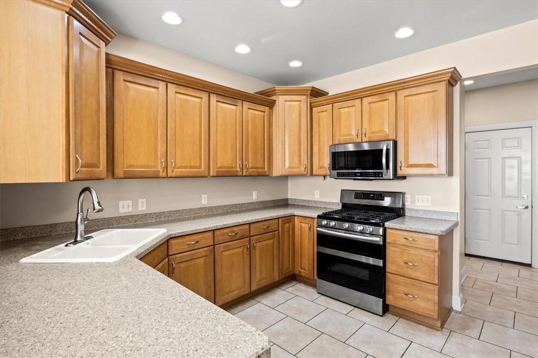 88 Long Pond Road Greece, NY 14612 - Photo 22 of 42