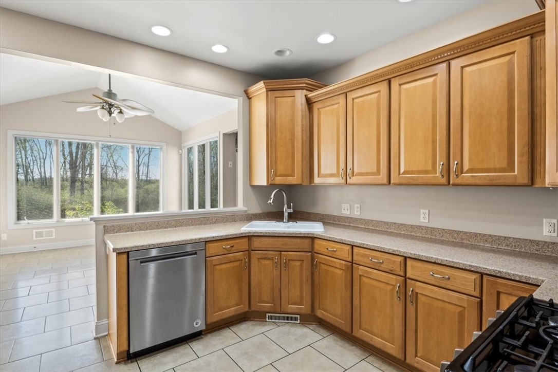 88 Long Pond Road Greece, NY 14612 - Photo 23 of 42