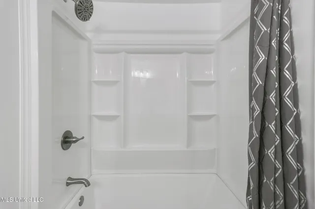 $274,900 | 6329 Anela Drive, Diamondhead, MS 39525