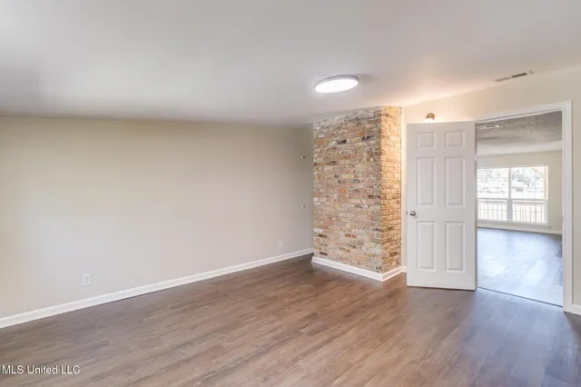 $274,900 | 6329 Anela Drive, Diamondhead, MS 39525