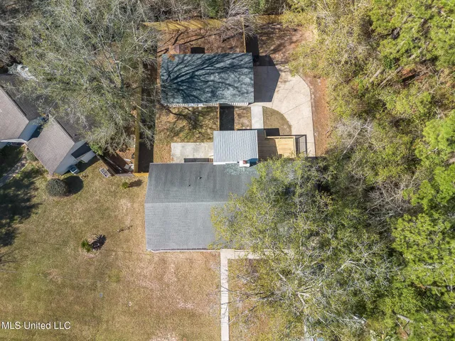 $274,900 | 6329 Anela Drive, Diamondhead, MS 39525